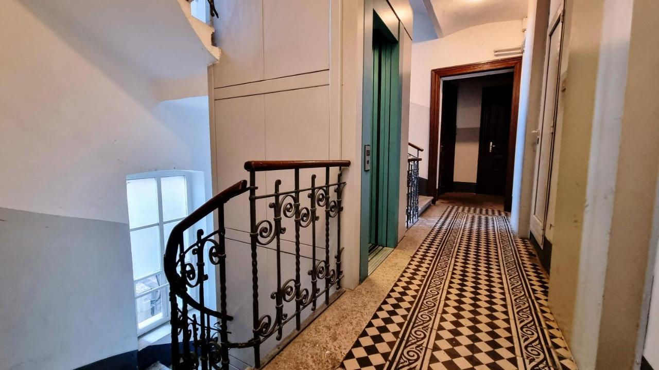 Апартаменты La Casa Dei Leoni Триест Экстерьер фото